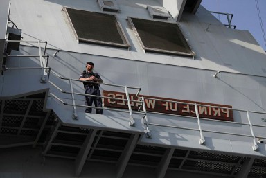Uçak Gemisi Parçalarını Çalan İngiliz İşçi Yakalandı