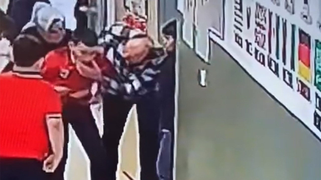 Kalem Parçası Yutan Öğrenciyi Öğretmenleri Böyle Kurtardı