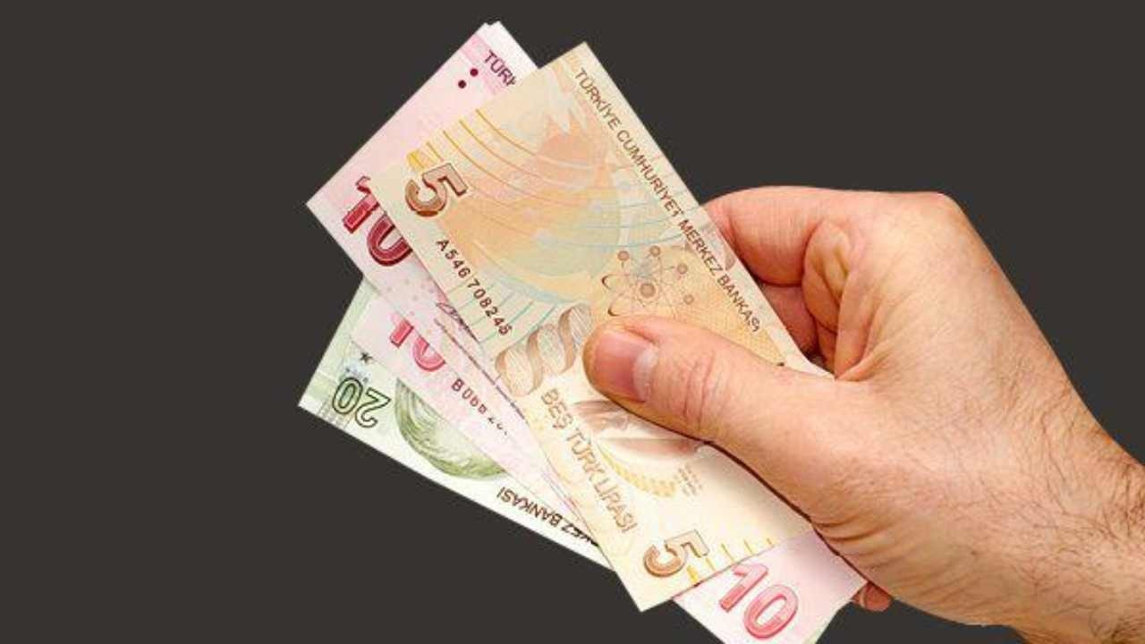 Kredi kartı ve kredi borçları olana duyurulur: Garanti, Halkbank, TEB ve Şekerbank'tan o fiyata kadar düşük faizli borç erteleme kredisi fırsatı!