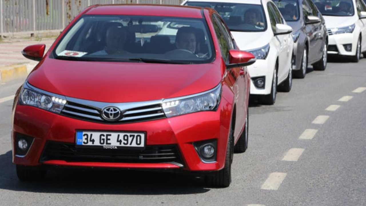 Yollarda tam 150 milyon Toyota var! Peki Türkiye'de fiyatlar ne olacak? CEO'dan kur, kredi ve ÖTV açıklaması şok etti!