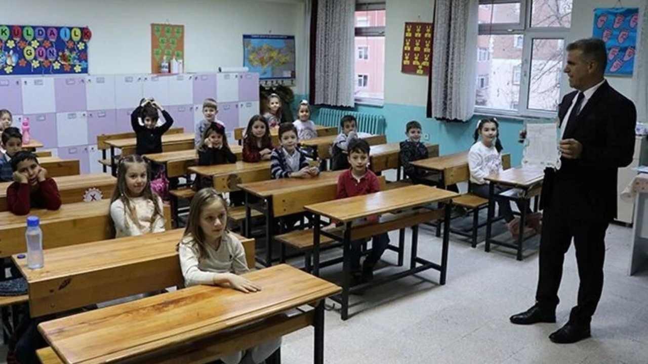Okullar tatil
