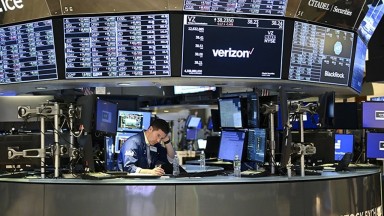 New York borsası geriledi: Fed'den ekonomik belirsizlik uyarısı